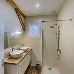 Maison Neuve 펜션