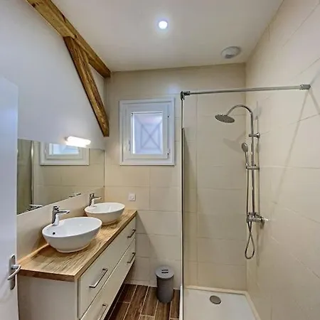 Maison Neuve Semesterbostad