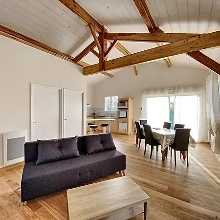 Maison Neuve ラ・テスト・ド・ビュシュ