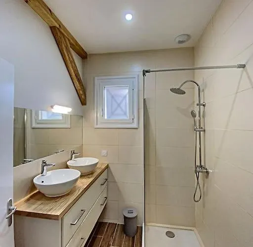 Maison Neuve Semesterbostad