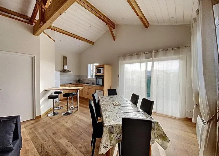 Maison Neuve Semesterbostad *