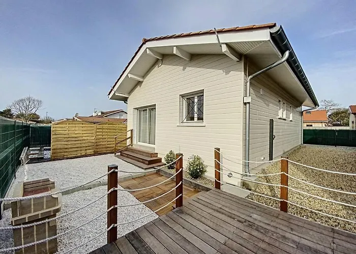 Semesterbostad Maison Neuve